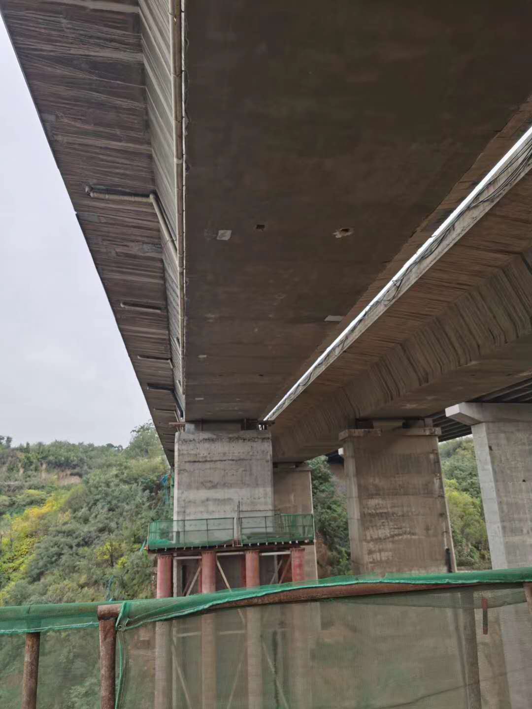 晋城桥梁加固前制定可行设计方案图并用对施工方法